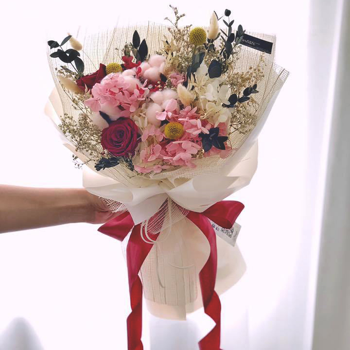 Preserved & Dried Flowers
