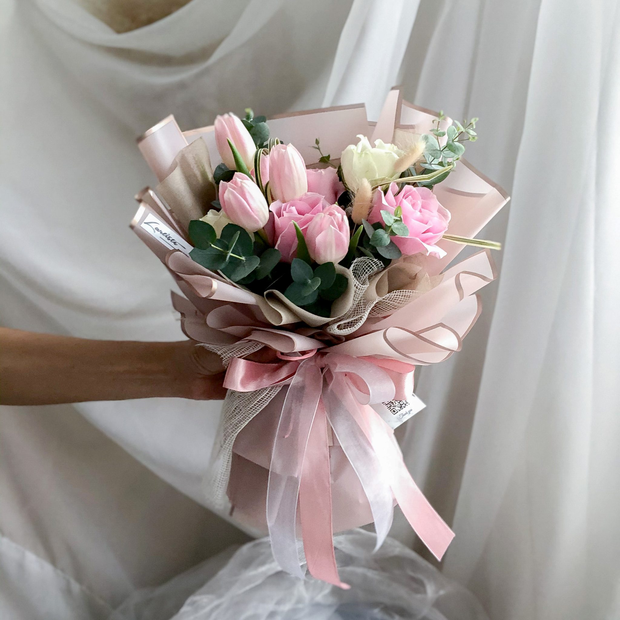 Tulips & Roses Bouquet 07 Lartiste KL Florist