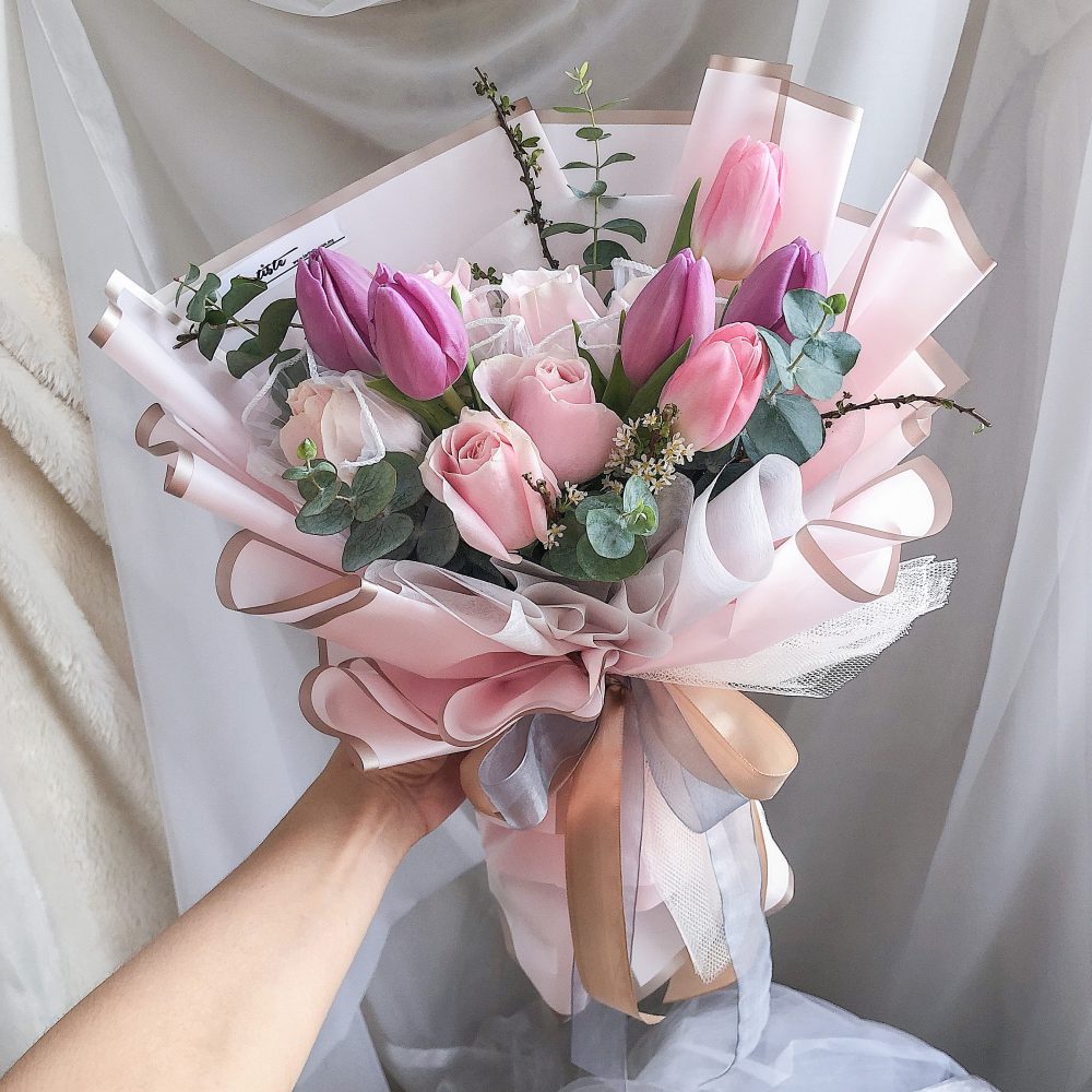 Alternative view of Tulips & Roses Bouquet 03