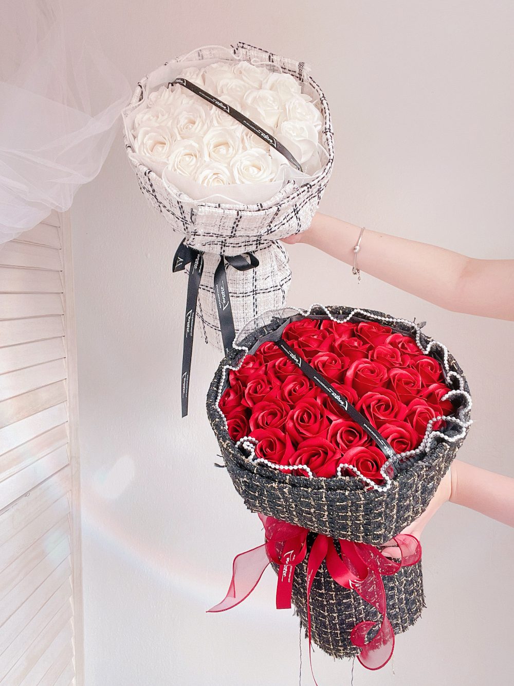 Premium Soap Flowers Bouquet - Red - Image 4