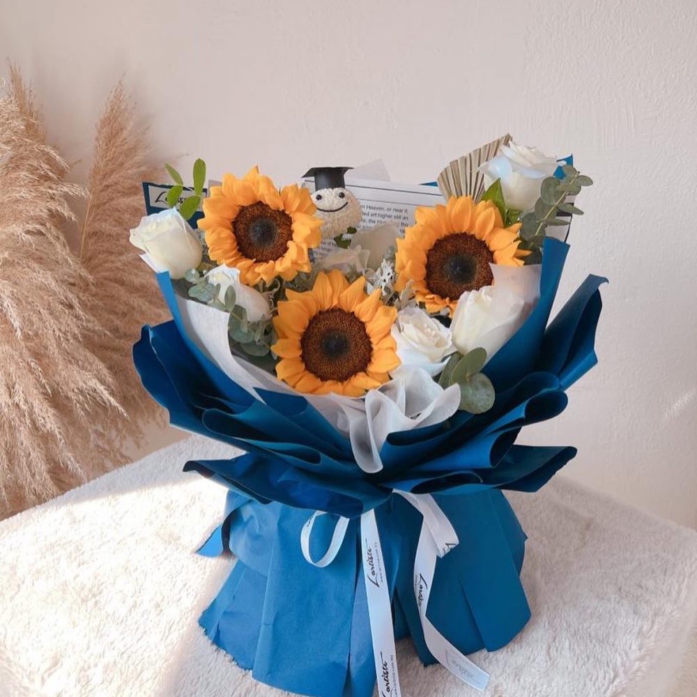 Sunflower & Roses Bouquet - 01