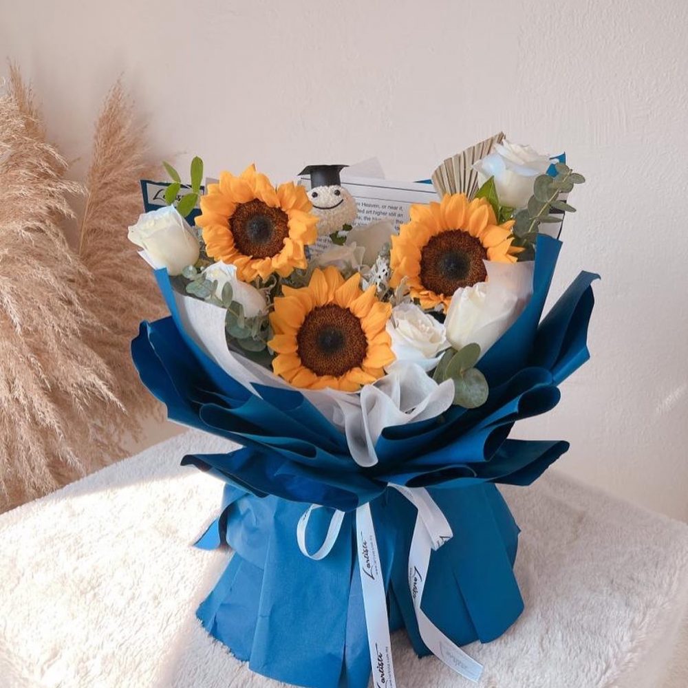 Sunflower & Roses Bouquet - 01