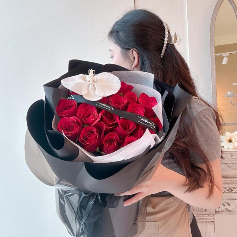 Devotion Rose Red Devotion (Roses) - Lartiste - KL Florist