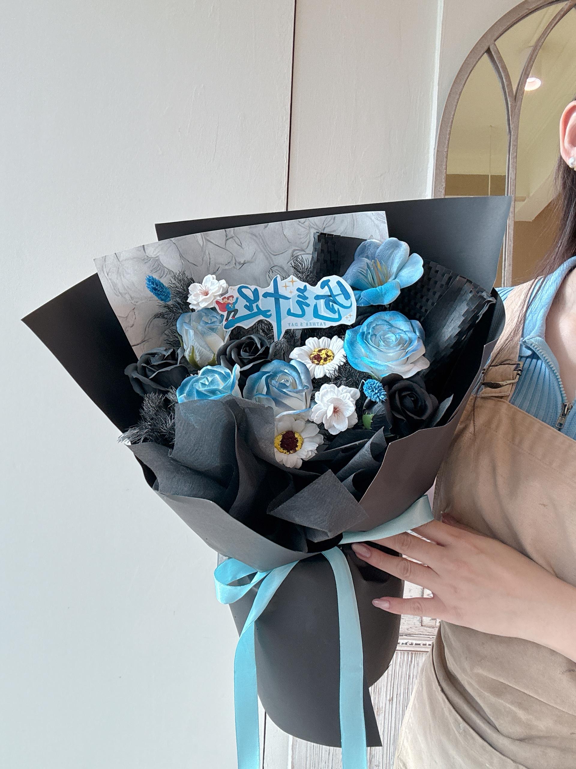 Flying Cash Bouquet - Image 3