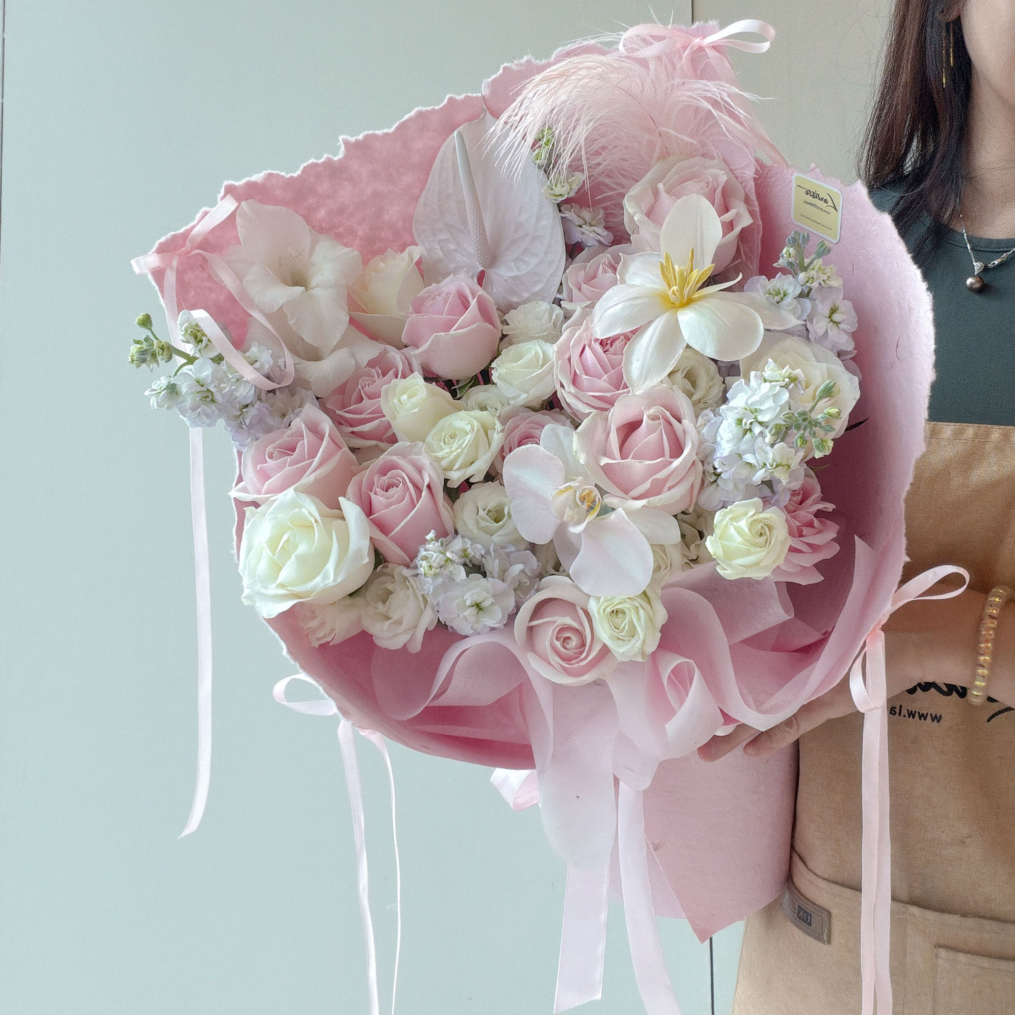 Mix with love Bouquet 22 - Image 3